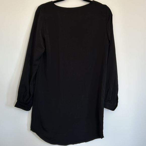 Chic Showpo black mini dress - Picture 2 of 4